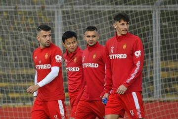 Kubo in training with his Mallorca team mates.