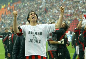 En su primera temporada con el AC Milan marcó 10 goles en 30 partidos. Ganó la Serie A y la Supercopa de Europa. 