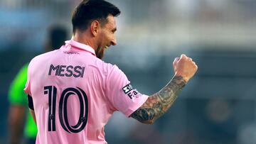 FORT LAUDERDALE, FLORIDA - JULY 25: Lionel Messi #10 of Inter Miami CF reacts in the second half during the Leagues Cup 2023 match between Inter Miami CF and Atlanta United at DRV PNK Stadium on July 25, 2023 in Fort Lauderdale, Florida.   Megan Briggs/Getty Images/AFP (Photo by Megan Briggs / GETTY IMAGES NORTH AMERICA / Getty Images via AFP)