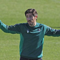 Víctor: "Queremos preparar el derbi sevillano con 27 puntos"