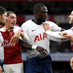 How many London derbies are there between city teams in the 2023/24 Premier League?