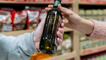 El giro que sufrir¨¢ el precio del aceite de oliva