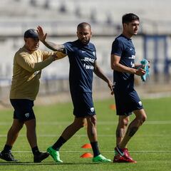 Dani Alves, titular con Pumas frente a Mazatlán