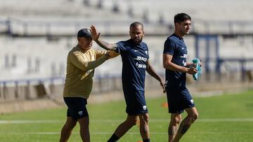 Dani Alves, titular con Pumas frente a Mazatlán