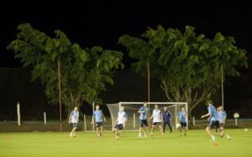 Duro entrenamiento de la Selección en Brasil