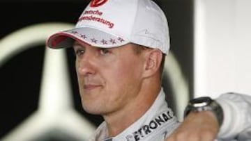 <b>FIN DE UNA ÉPOCA. </b>Michael Schumacher no ha tenido los resultados deseados y prefiere abandonar la competición.
