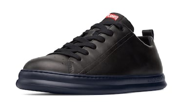 Tan icónicas como siempre, pero más estilosas que nunca: las zapatillas Camper que triunfan entre los hombres