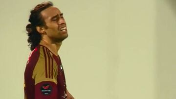 Las 4 grandes jugadas de Valdivia que casi fueron gol