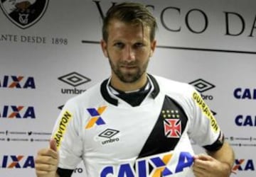 Felipe Seymour tuvo pocas oportunidades en Cruzeiro y partió al Vasco da Gama.