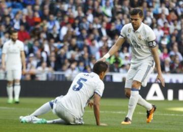 Varane se lesiona a los 10 minutos de volver a jugar. 