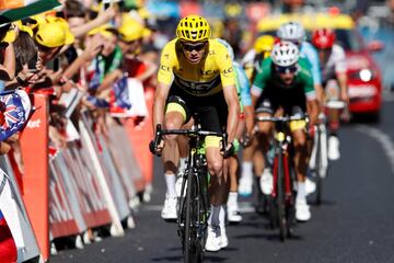 Chris Froome a unos metros de cruzar la línea de meta de la 15ª etapa del Tour de Francia