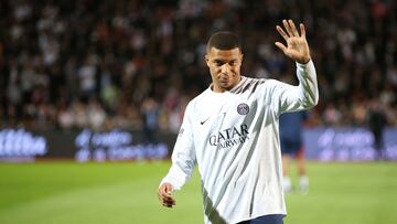 Mbappé, en un calentamiento.