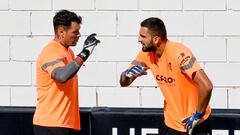 29/09/22
VALENCIA CF
CIUDAD DEPORTIVA
ENTRENAMIENTO
IAGO HERRERIN
MAMARDASHVILI
