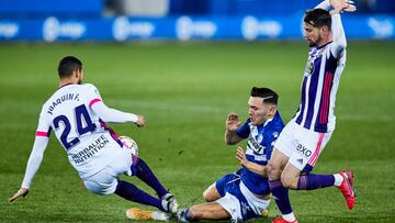 Lucas Perez of Deportivo Alaves during the Spanish league, La Liga Santander, football match played between Deportivo Alaves and Real Valladolid CF at Mendizorroza stadium on February 5, 2021 in Vitoria, Spain.
 AFP7 
 05/02/2021 ONLY FOR USE IN SPAIN