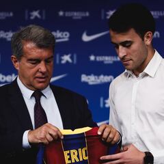 Èric García: "Piqué y yo no tenemos ni punto de comparación"
