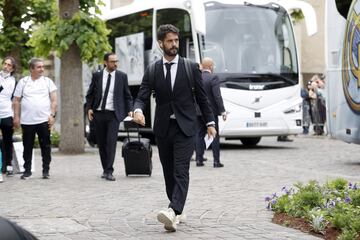 Isco llegando al hotel