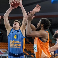 Pradilla lidera la remontada