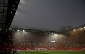 Manchester United y Manchester City se enfrentaron en la jornada por la Premier League. El partido terminó 2-0 a favor del equipo dirigido por Pep Guardiola. 