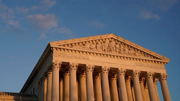 Supreme Court asked to block Biden's victory in Pennsylvania