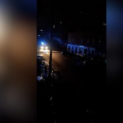 La pesadilla no cesa en Paiporta: cae la noche y empiezan los saqueos