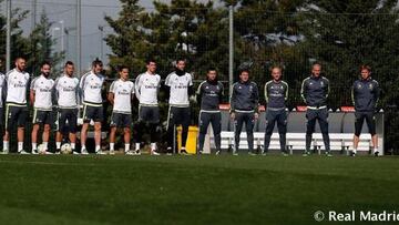 Los jugadores del Real Madrid llevaron a cabo un minuto de silencio. 