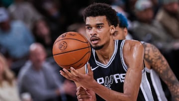 Un Wembanyama bajo mínimos