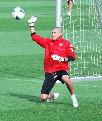 20 futbolistas que vistieron la camiseta del Rayo y el Barcelona