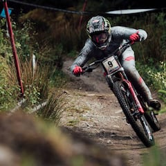 Rachel Atherton y Amaury Pierron vencen en Fort William