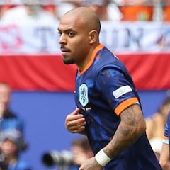 Malen abre el debate sobre la titularidad de Xavi Simons