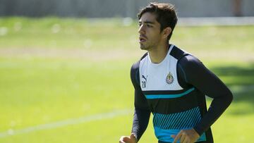 ¡Malas noticias para Chivas! Pizarro dos semanas fuera