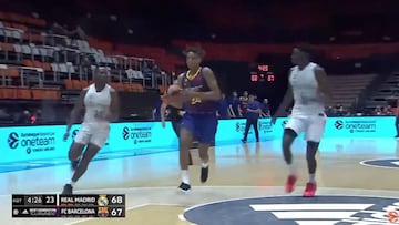 Si eres hermano de Garuba, tienes 17 años y haces esto frente al Barça, te haces mega viral