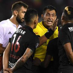 River Plate 0 - 0 Santa Fe | el equipo rojo resiste en Argentina