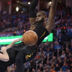 LeBron (37) comanda el segundo gran golpe de sus nuevos Cavs