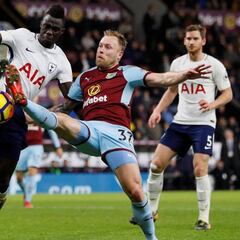 Davinson juega 90 minutos en noche histórica de Harry Kane