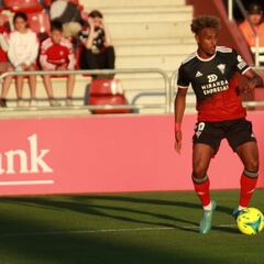 El Mirandés se gusta en Anduva para despedir la liga