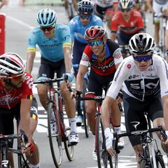 Froome: "En días como hoy, es clave tener este gran equipo"