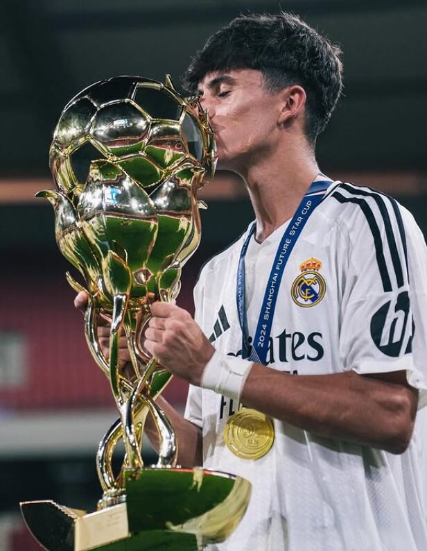 El Madrid se asegura a Adrin Prez