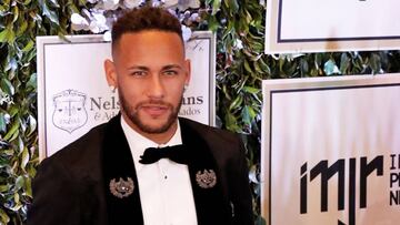 Neymar: "¿Cristiano a la Juve? Estoy contento con su decisión"