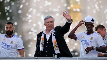 Ancelotti, en Cibeles, durante la celebración de la Liga.