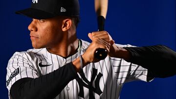 TAMPA, FLORIDA - FEBRUARY 21: Juan Soto #22 of the New York Yankees poses during the 2024 New York Yankees Photo Day at George M. Steinbrenner Field on February 21, 2024 in Tampa, Florida. Julio Aguilar/Getty Images/AFP (Photo by Julio Aguilar / GETTY IMAGES NORTH AMERICA / Getty Images via AFP)