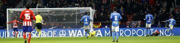 3-0. Vitolo marc¨® el tercer gol.