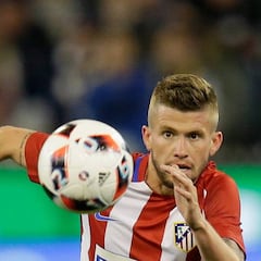 La solución para el lateral zurdo está en casa: Caio Henrique