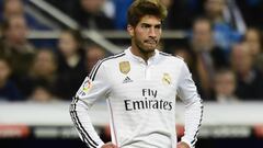 Real Madrid&#039;s Brazilian midfielder Lucas Silva looks on during the Spanish league football match Real Madrid CF vs RC Deportivo de la Coruna at the Santiago Bernabeu stadium in Madrid on February 14, 2015. Real MAdrid won 2-0.   AFP PHOTO/ JAVIER SOR