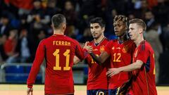 AMÁN (JORDANIA), 17/11/2022.- El delantero de España Nicholas Williams (2d), celebra su gol con sus compañeros durante el encuentro amistoso entre las selecciones España y Jordania, este jueves en el Estadio Internacional de Amán, Jordania, antes del inicio de la Copa del Mundo Qatar 2022. EFE/Pablo García/RFEF SOLO USO EDITORIAL, SOLO DISPONIBLE PARA ILUSTRAR LA NOTICIA QUE ACOMPAÑA (CRÉDITO OBLIGATORIO)
