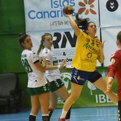 Las gijonesas dan la sorpresa eliminando al campeón Rocasa