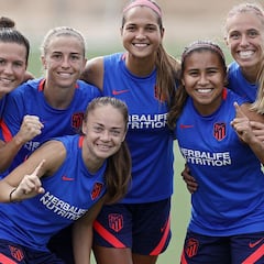 El renovado Atlético se mide al invencible Barça en el Clásico