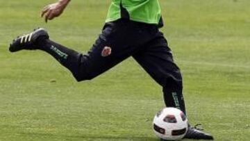 <b>MÁXIMO ARTILLERO. </b>Ángel, ayer, durante el entrenamiento.
