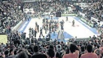 <b>EXPECTACIÓN. </b>Los aficionados del Pamesa aún confían en acabar con éxito la temporada.