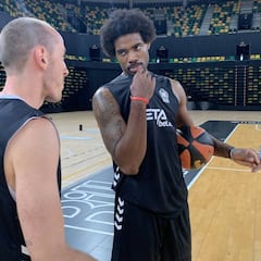 Rousselle-Balvin, portavoces del vestuario en el nuevo Bilbao