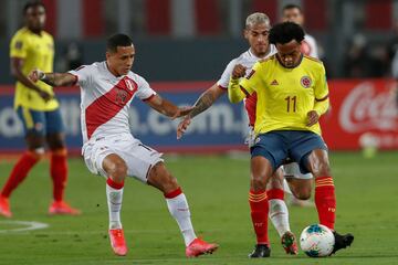 La Selección Colombia derrotó 0-3 a Perú en el estadio Nacional de Lima, por la séptima jornada de las Eliminatorias Sudamericanas.